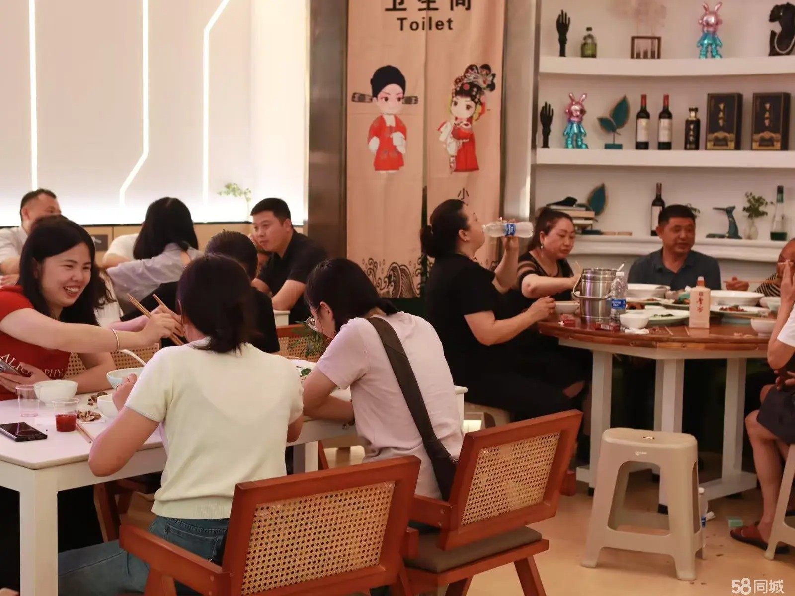 （转让）核心商圈，客流量大且稳定